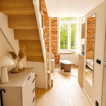 Cozy Brick-wall In Centre Apartamento