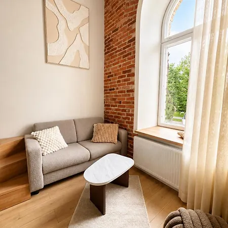 Cozy Brick-wall In Centre Apartament