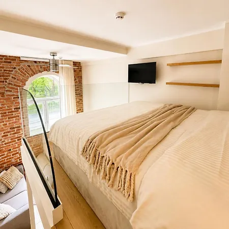 Cozy Brick-wall In Centre Apartamento *